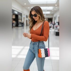 ❌❌❌SOLD❌❌❌Pristine condition! Kate Spade Cutout Nicola Mod Dot Crossbody